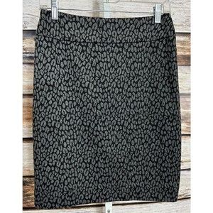 Halogen Womens Skirt Pencil Zipper Back Size 4 Gray Black Cheetah Print Stretch